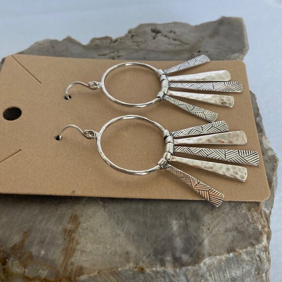 Silpada Sterling Silver 925 "Nod To Mod" Chandelier Hammered Dangle Earrings - Picture 7 of 16